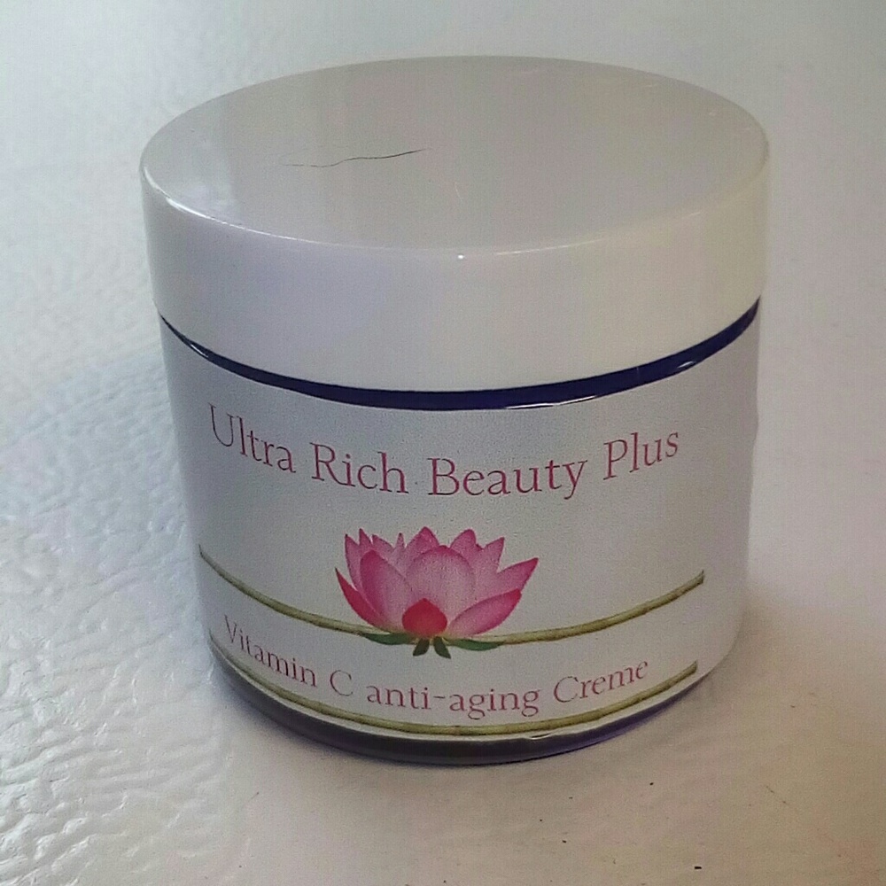 Vitamin C anti-aging creme (nwot)